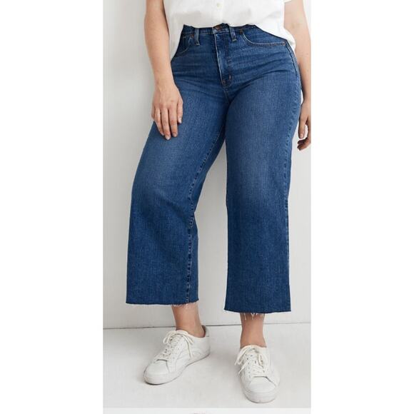 Madewell NWOT Slim Wide-Leg Jeans in Crownridge Wash: Raw-Hem Edition Plus 32 - Picture 1 of 6